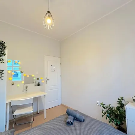 Dotted - 15 Minutes To Old Town & Sea Homestay Gdansk